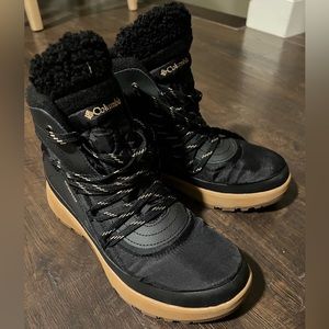 Columbia Red Hills Omni heat boot